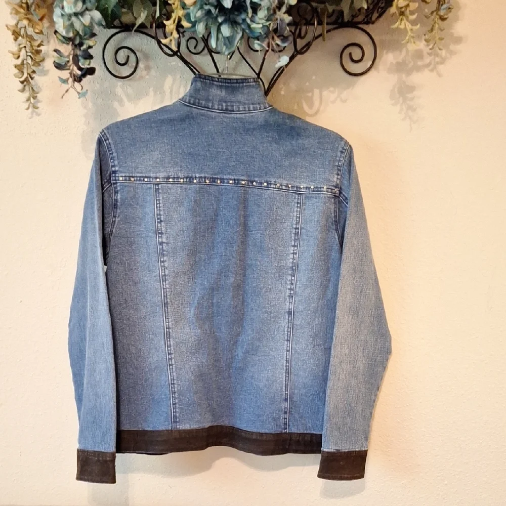 DG2 by Diane Gilman Blue and Brown Denim Jacket. Excellent Condion NWT Size XS - Picture 7 of 12